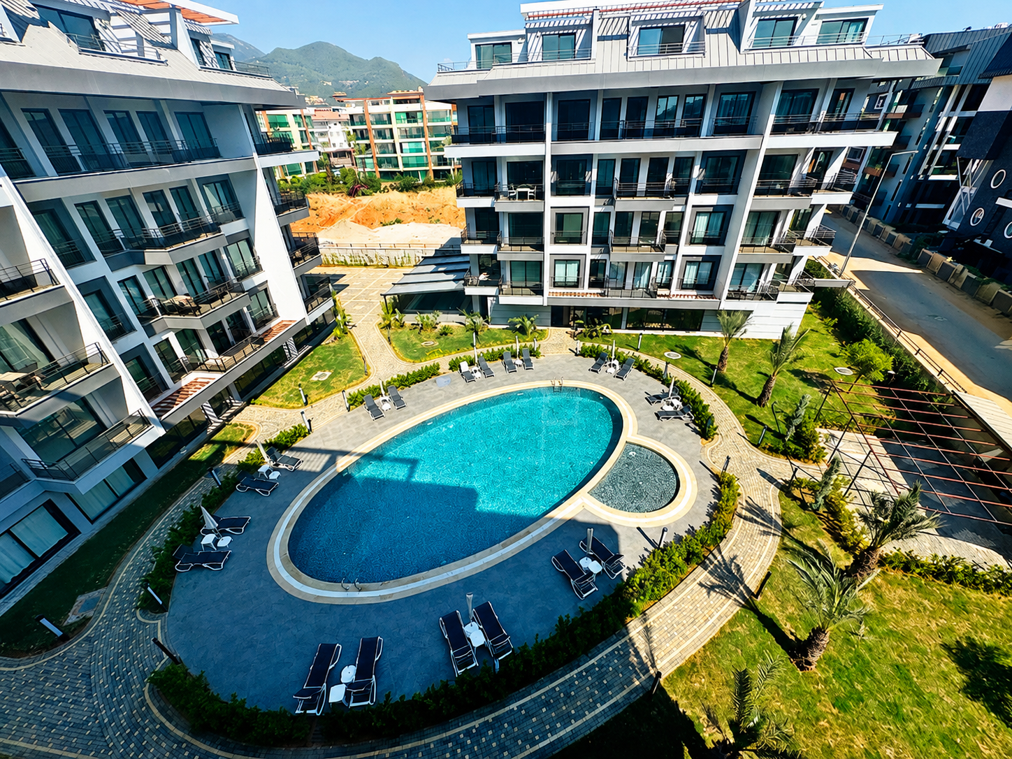 Ready Residential Complex in Oba - 1+1 - 3+1 Duplex - 1.2 km to the sea