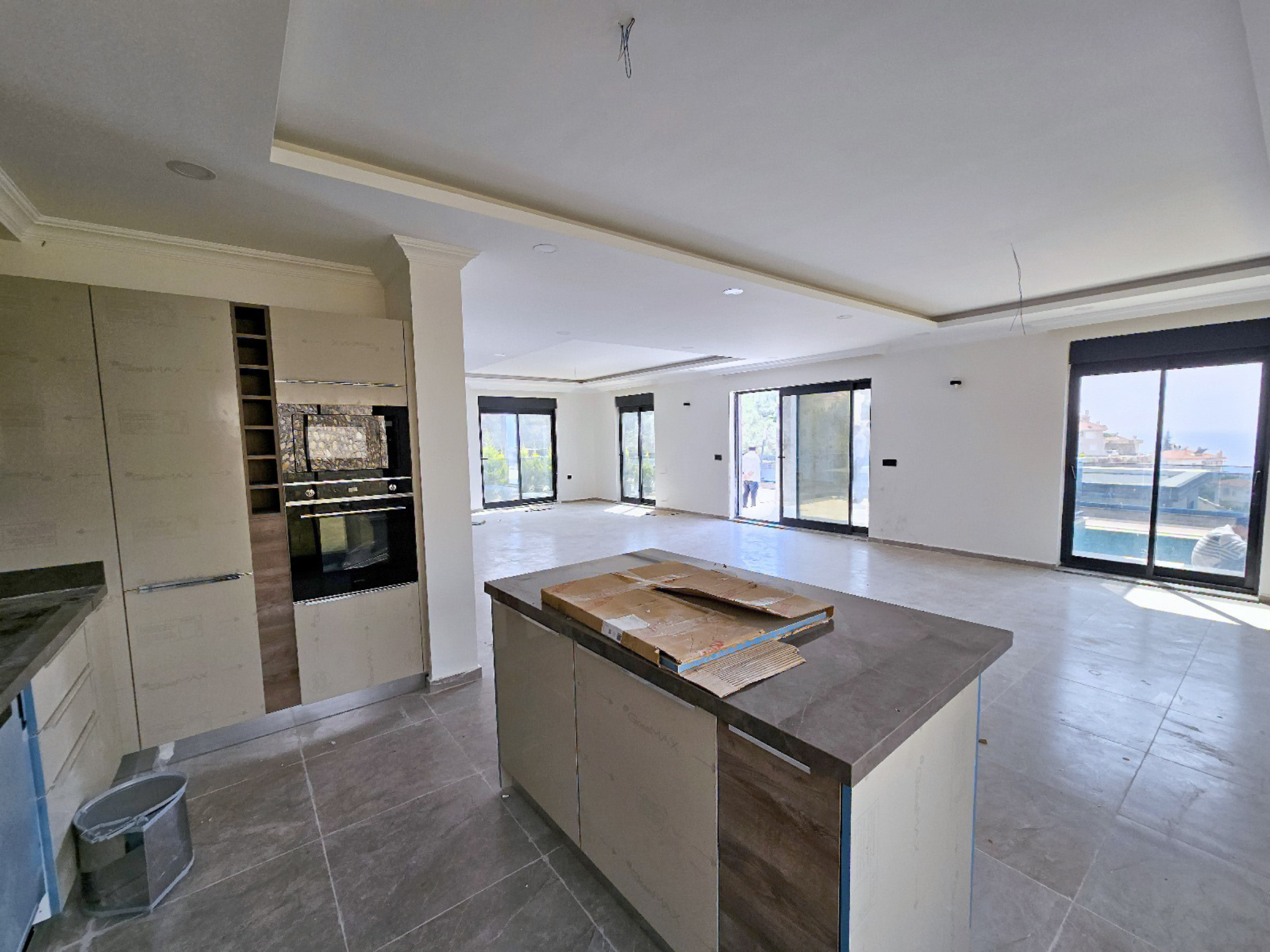 Deniz manzaralı lüks villa