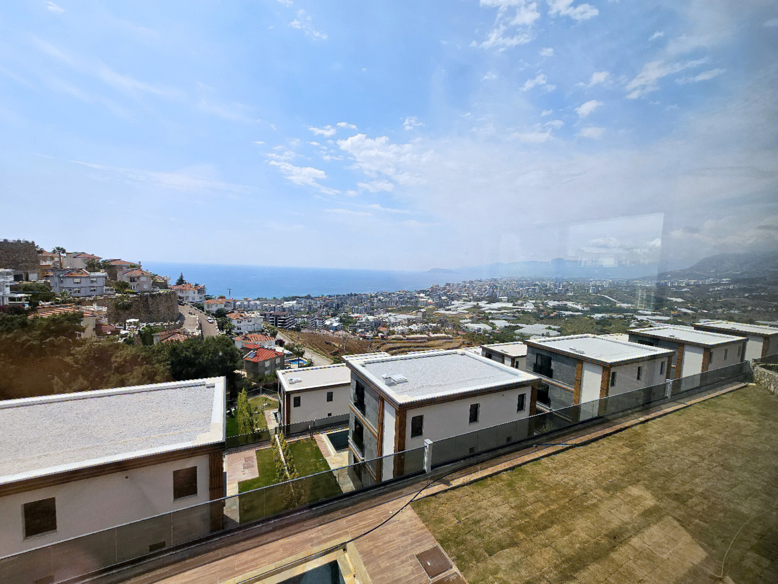 Deniz manzaralı lüks villa