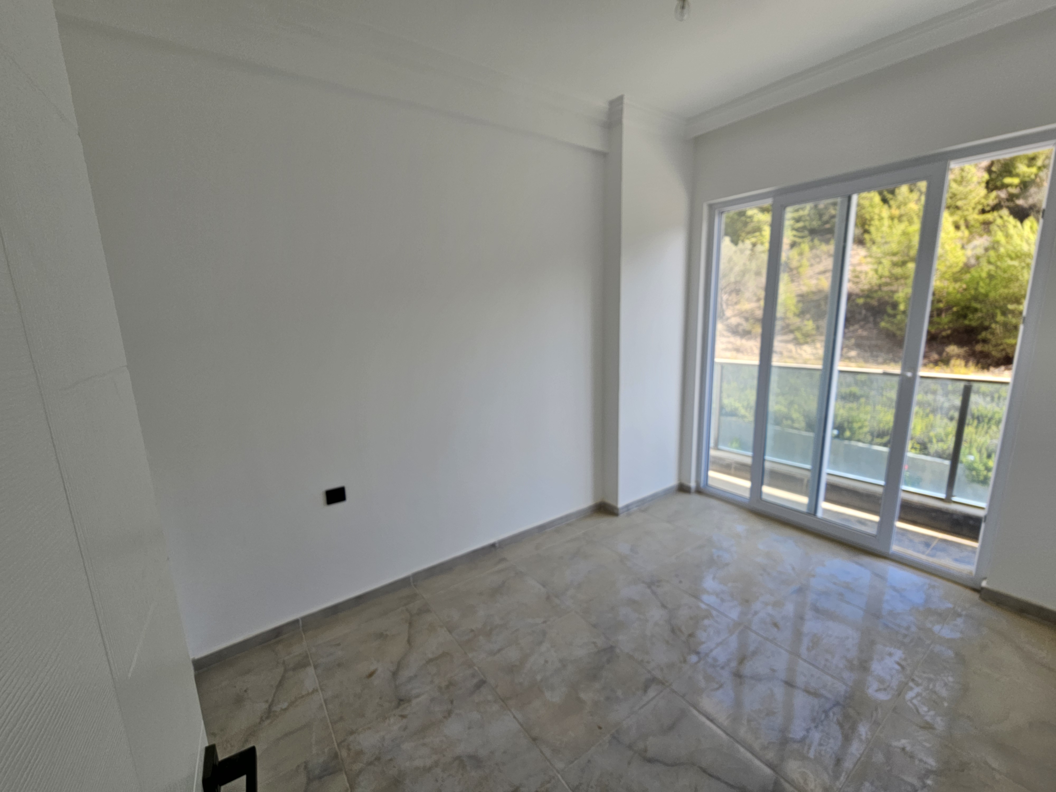 (1+1) - Aqua Residence