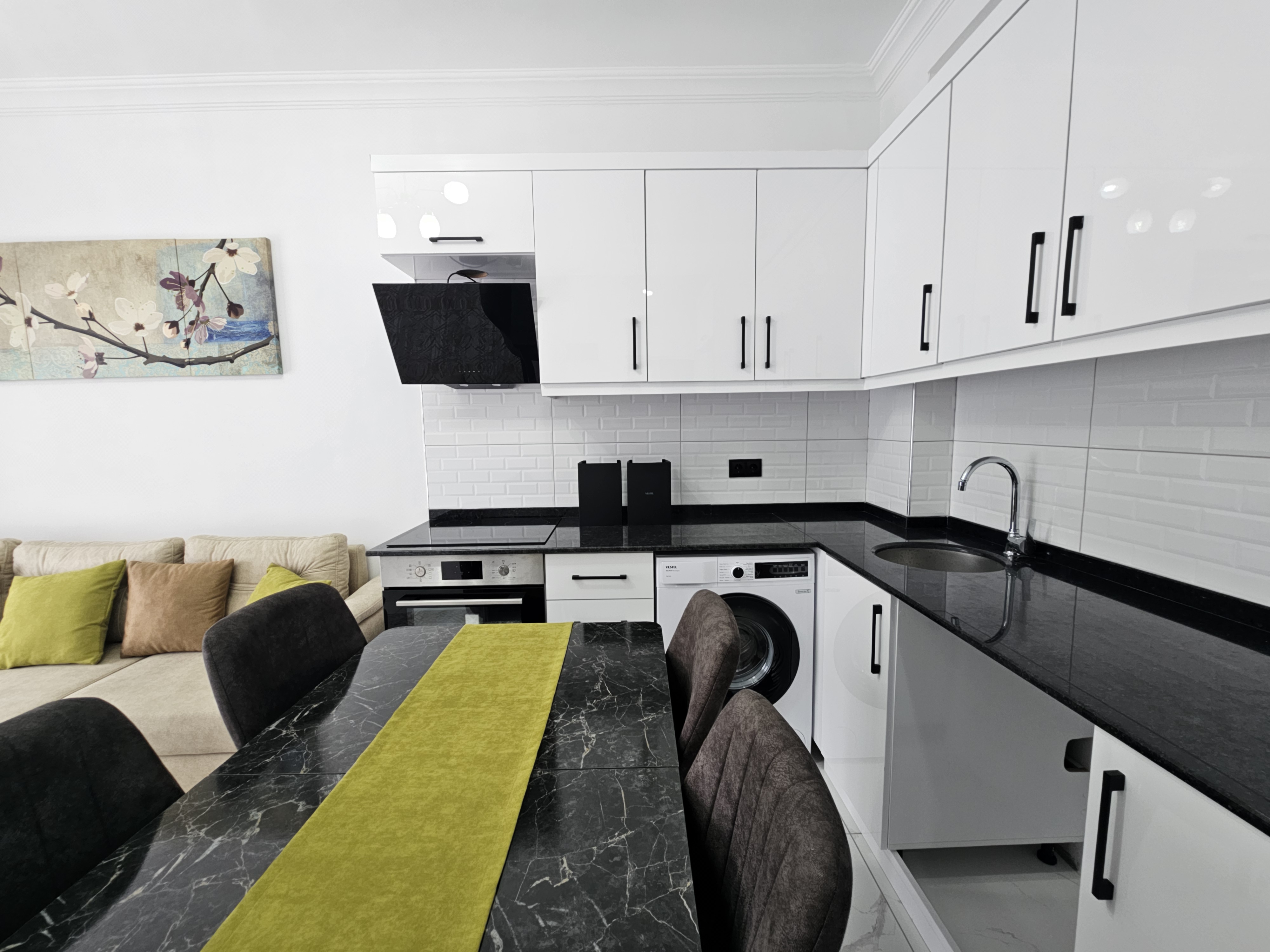 🔑(1+1) - Aqua Blue Residence