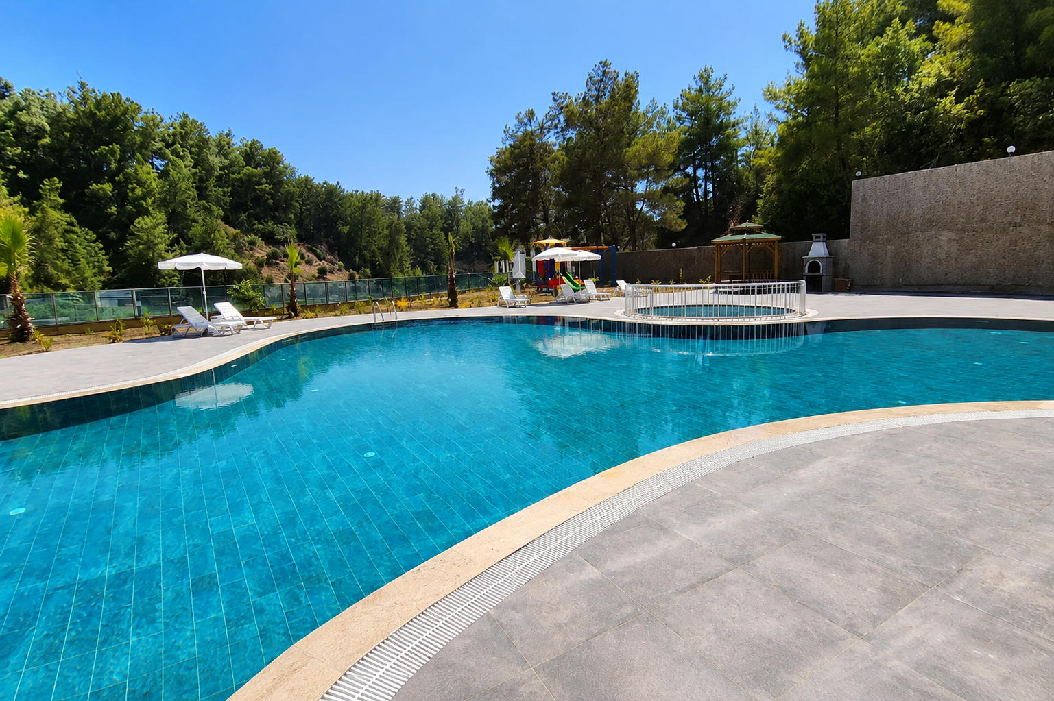 Avsallar'da modern yaşam. Denize sadece 800 metre - 1+1 - 2+1 Dubleksler