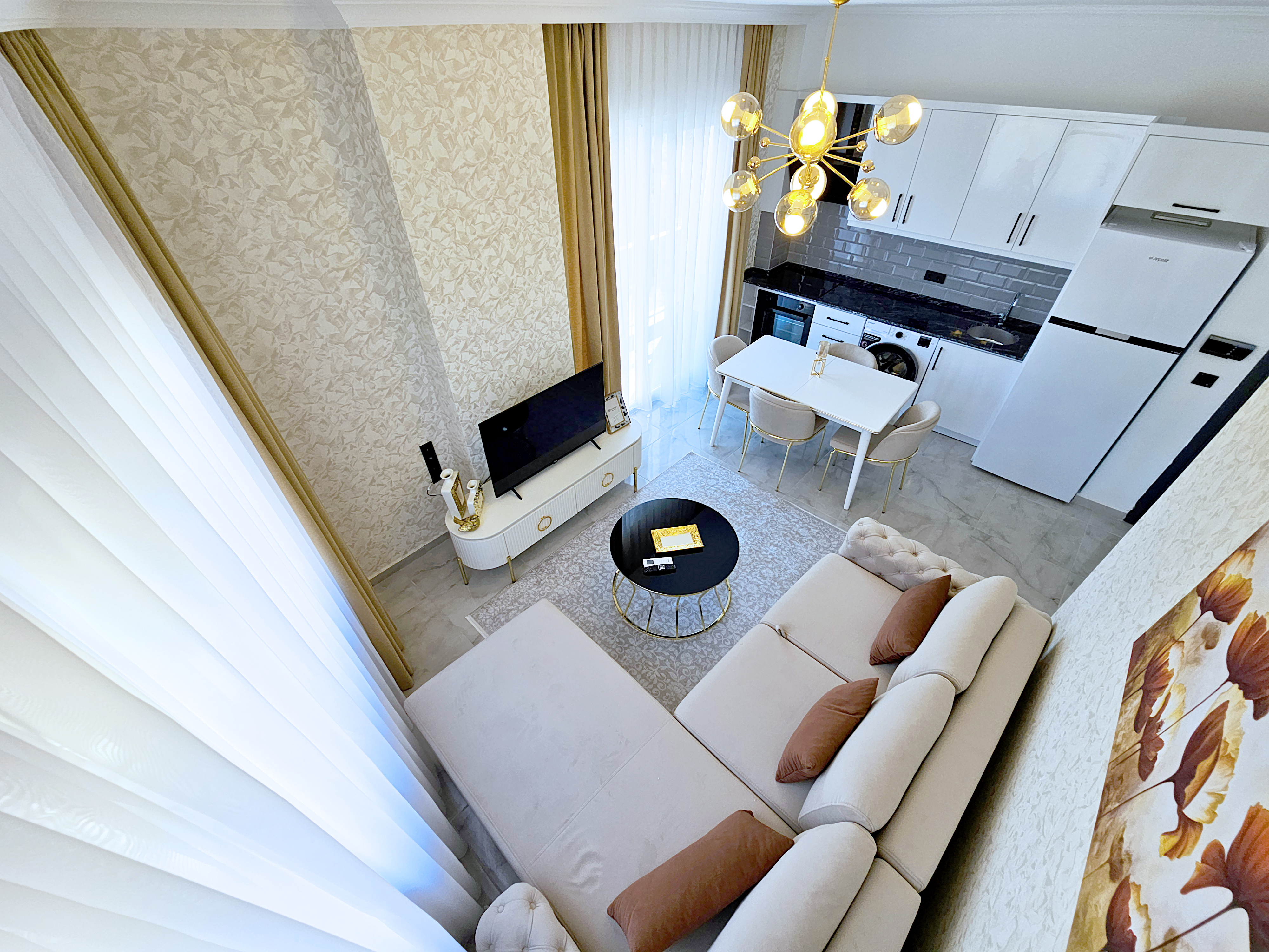 KIRA (1+1) - AVSALLAR