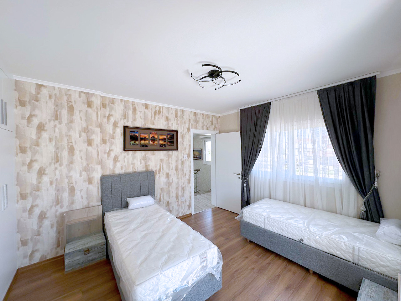 Kuzey Kıbrıs'ta 4+1 Lüks Villa - Denize 500 m, Yeni Boğaziçi Kuzey Kıbrıs'ta 4+1 Lüks Villa - Denize 500 m, Yeni Boğaziçi