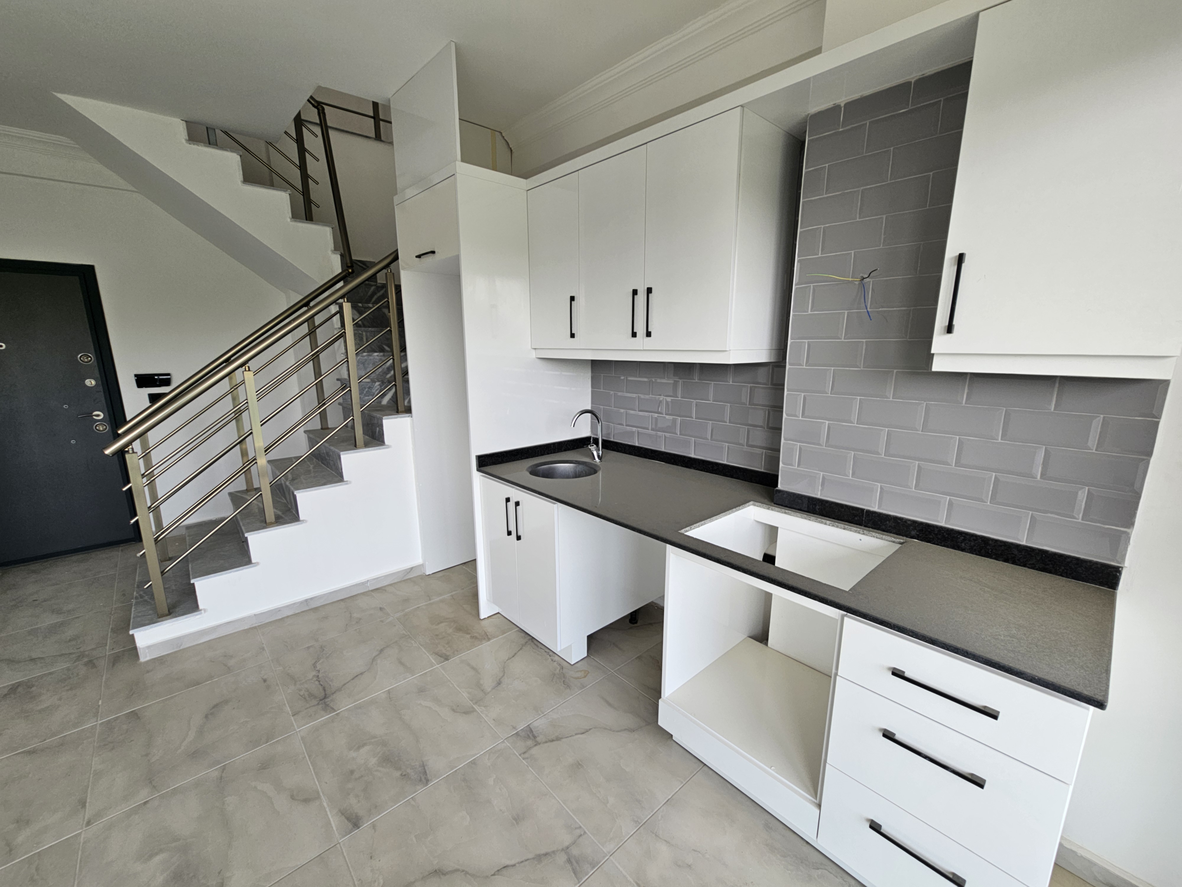 Duplex (2+1) - Aqua Residence