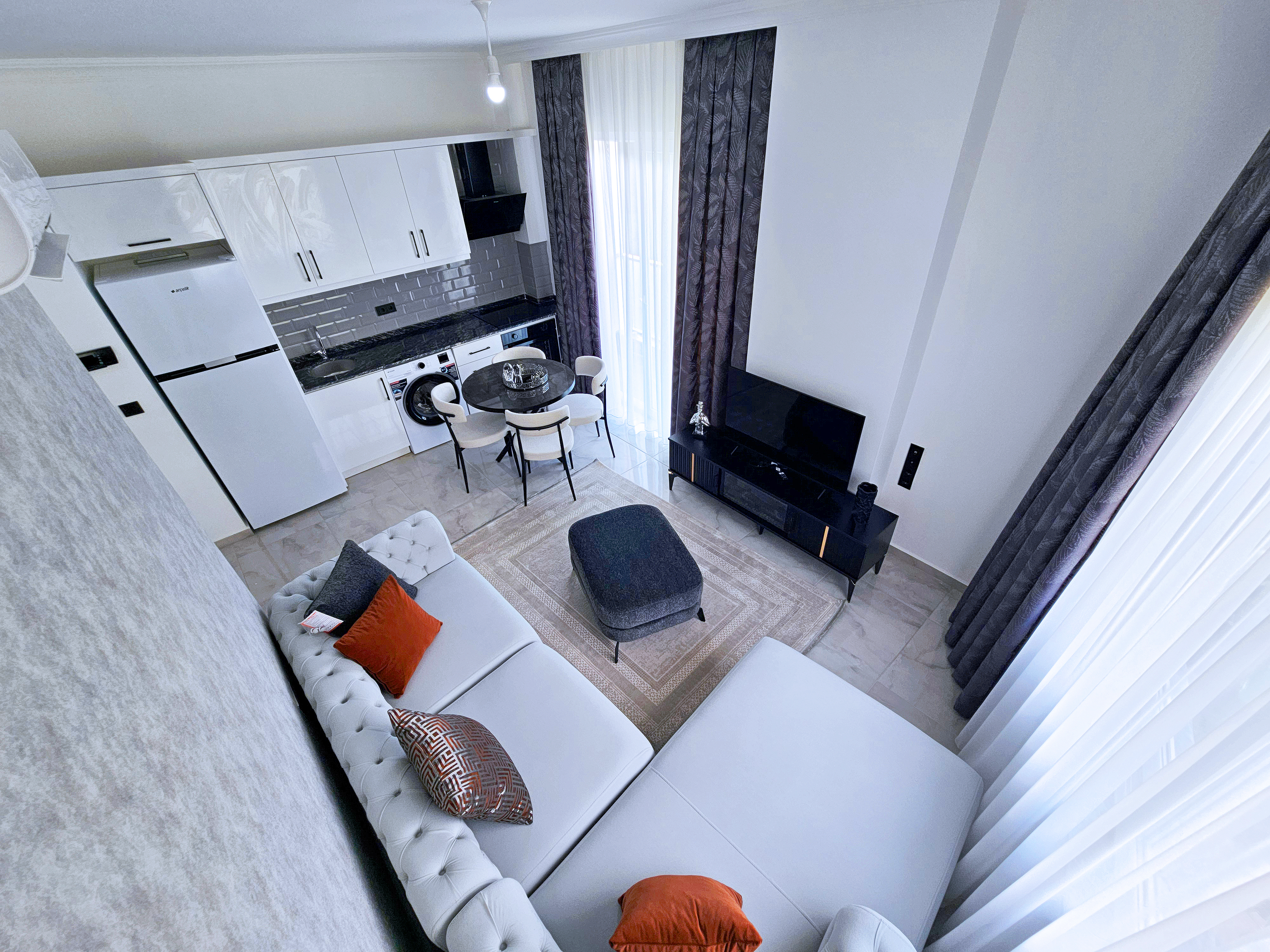 KIRA (1+1) - AVSALLAR