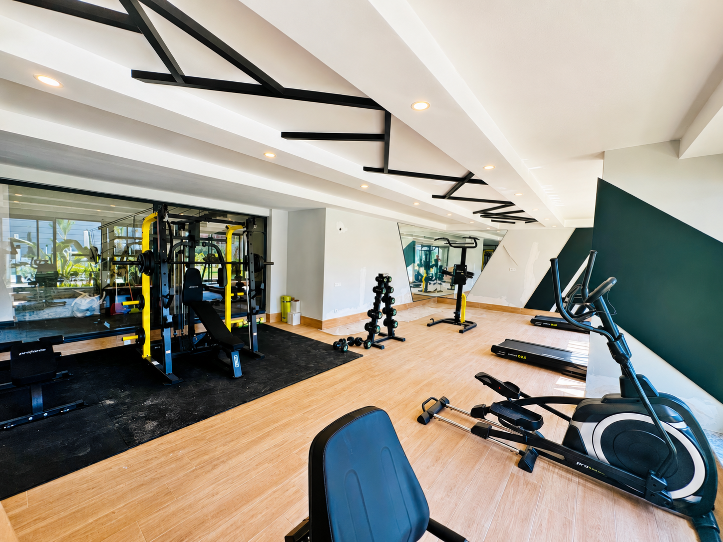 Oba'da Hazır Konut Projesi - 1+1 - 3+1 Duplex - Denize 1,2 km