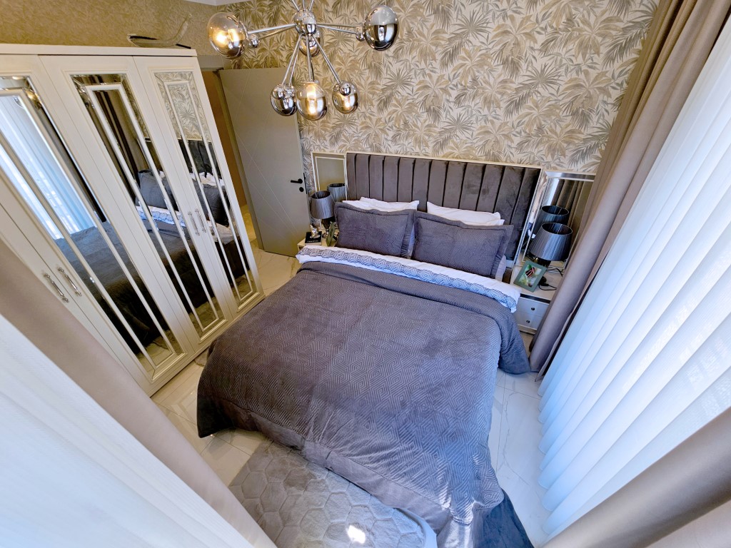 Apartment with 3 bedrooms (3+1) - Lemon Park