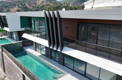Alanya Kızılcaşehir'de Türk Vatandaşlığına Uygun 275 m² Villa